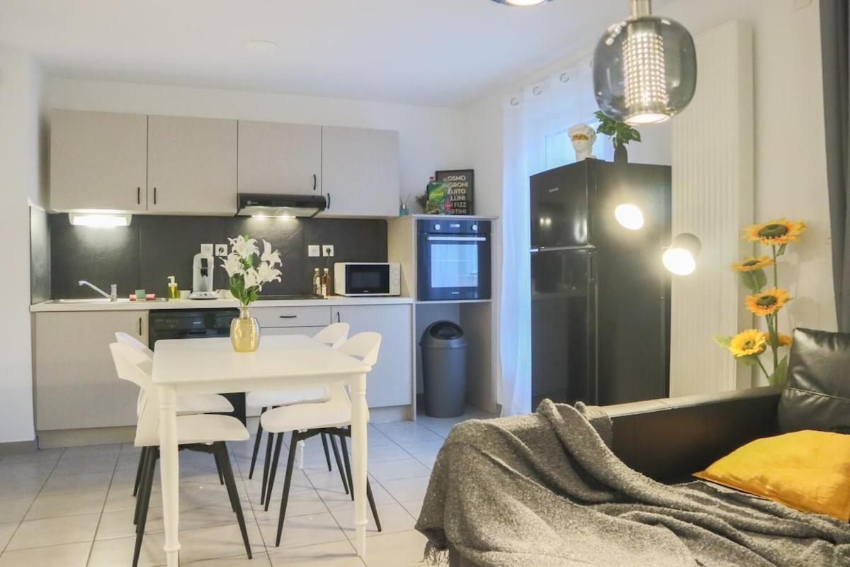 Apartment Oeuvres Francaises Mulhouse